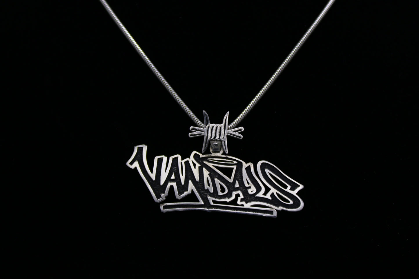 Colgante VANDALS